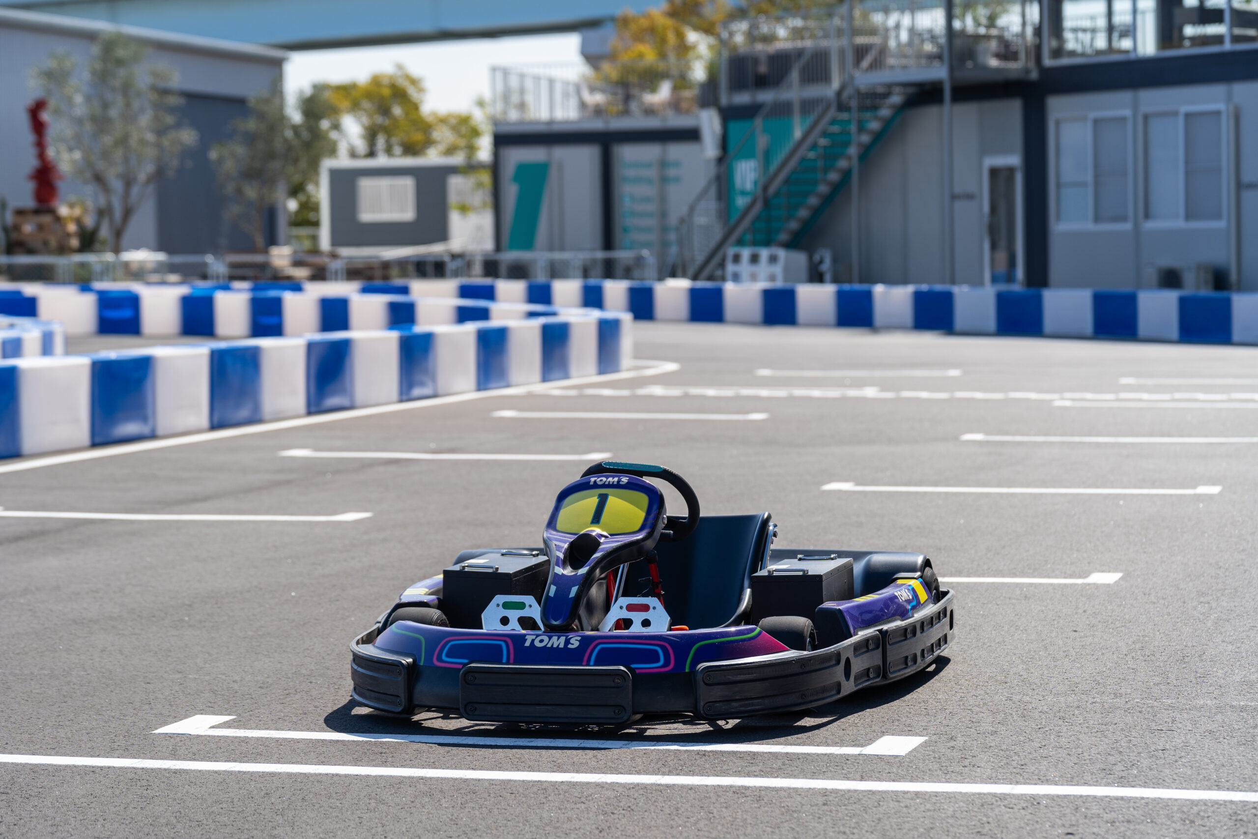 大会で使用される車両